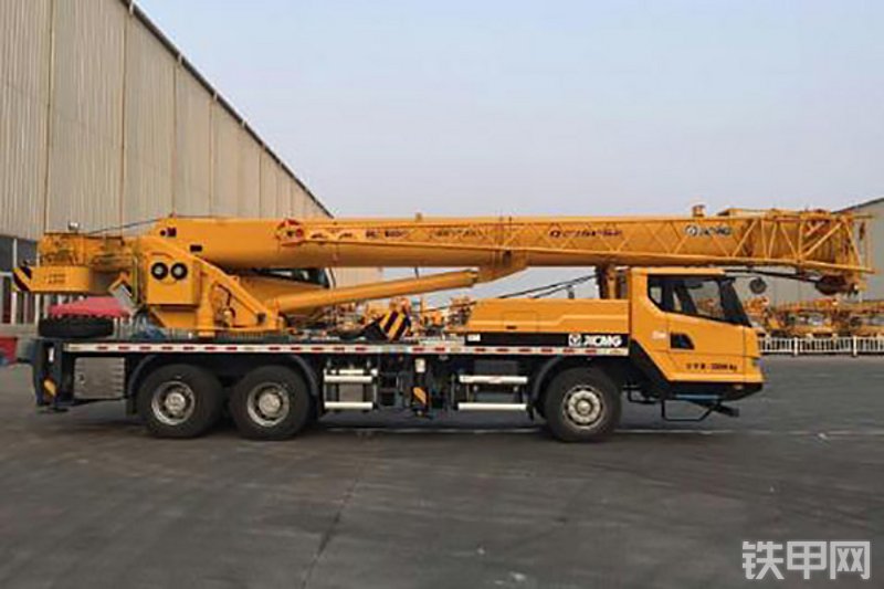 徐工QY25K5A起重机整机外观