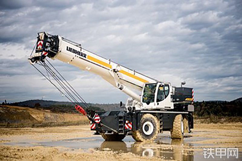 利勃海尔LRT1090-2.1起重机整机外观