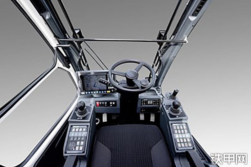 利勃海尔LRT1090-2.1起重机局部