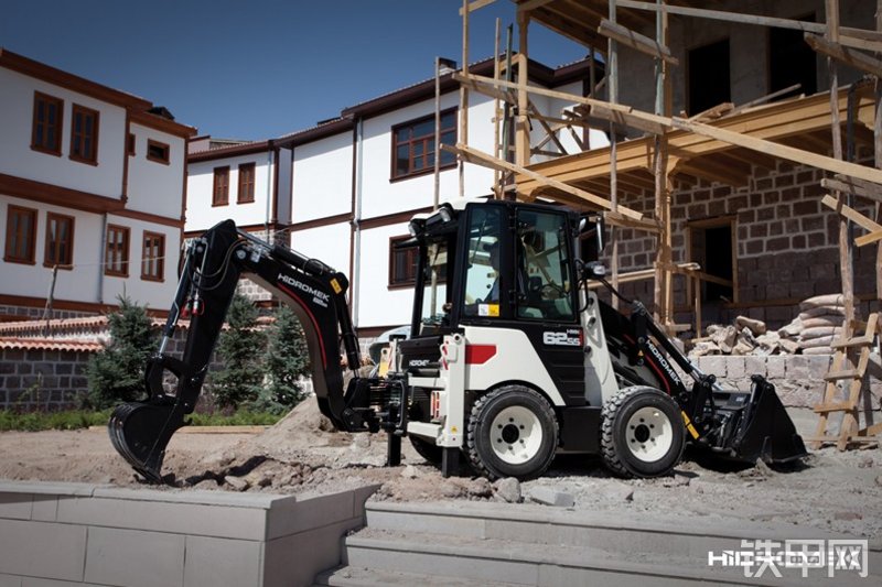 海德堡莱HMK62SS 挖掘装载机整机外观