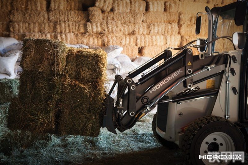 海德堡莱HMK62SS 挖掘装载机局部