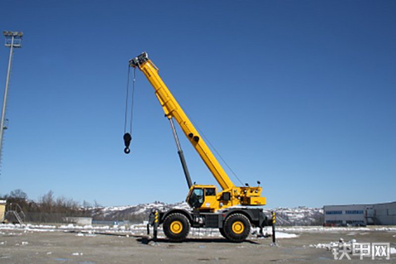 马尼托瓦克GRT880起重机整机外观