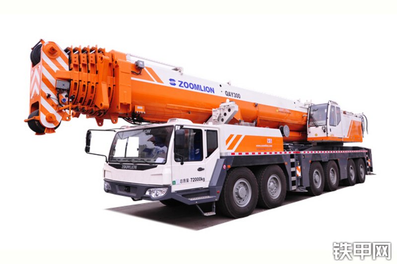 中联重科QAY300V743起重机整机外观