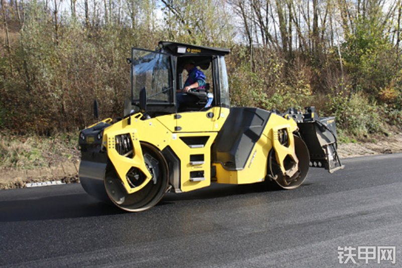 宝马格BW202AD-5压路机整机外观