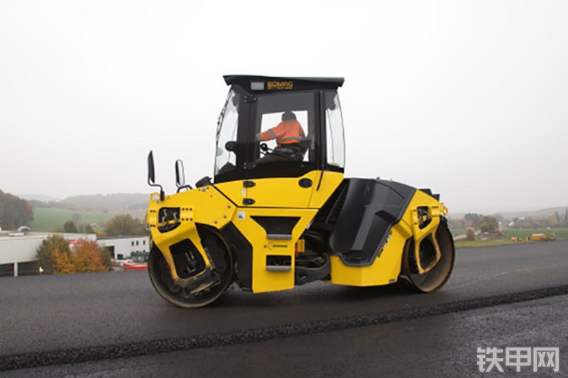 宝马格BW141AD5双钢轮压路机