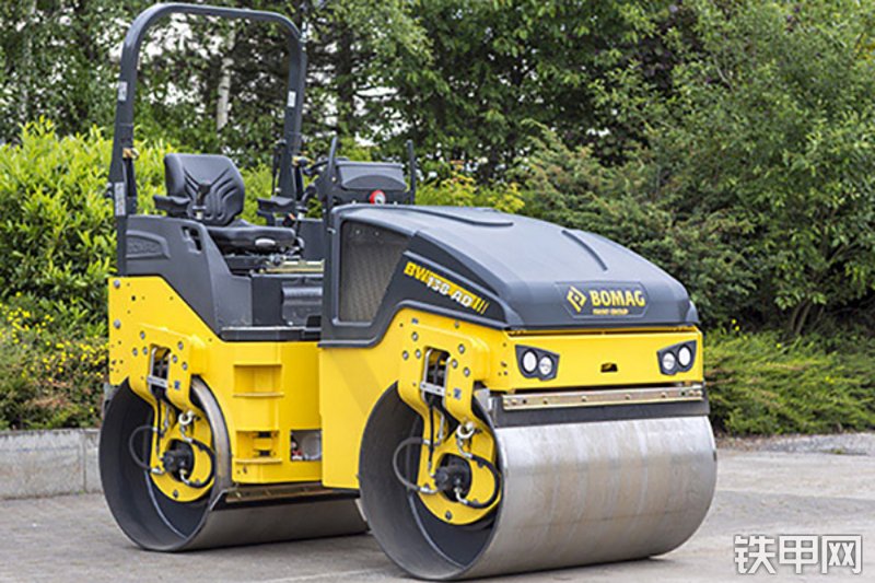 宝马格BW138AD5双钢轮压路机