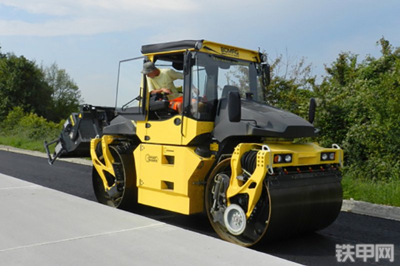 宝马格bw174ap4am双钢轮压路机