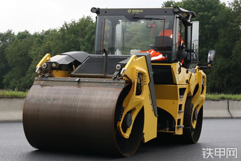 宝马格BW206AD-5压路机整机外观