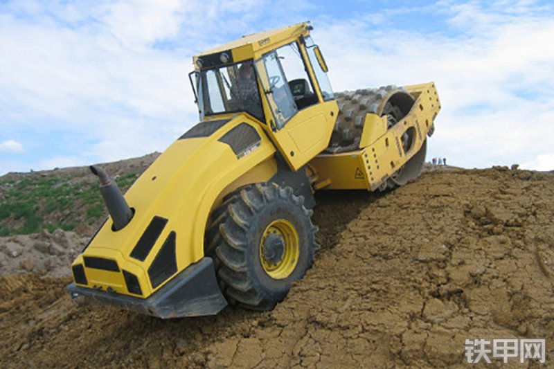 宝马格BW219PD-4i压路机整机外观