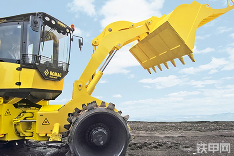 宝马格BC473RS-3压路机整机外观