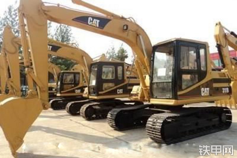 卡特彼勒311B挖掘机整机外观