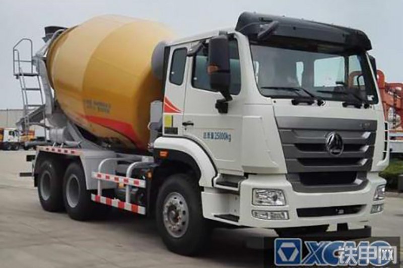 徐工6方搅拌运输车整机外观