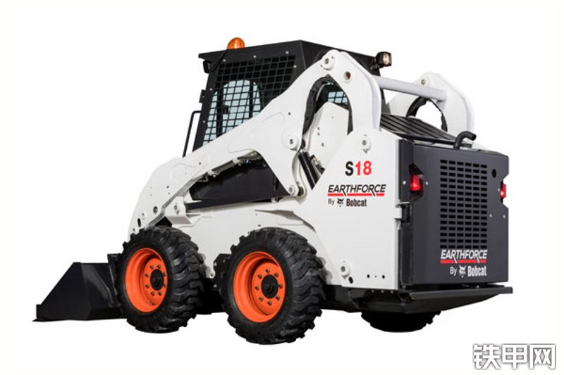 山猫s18轮式滑移装载机