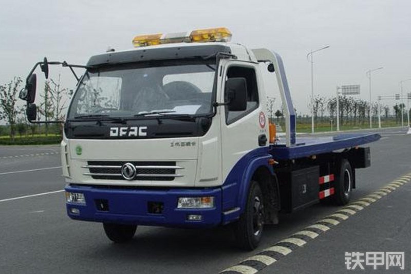 东风10×4平板运输车整机外观