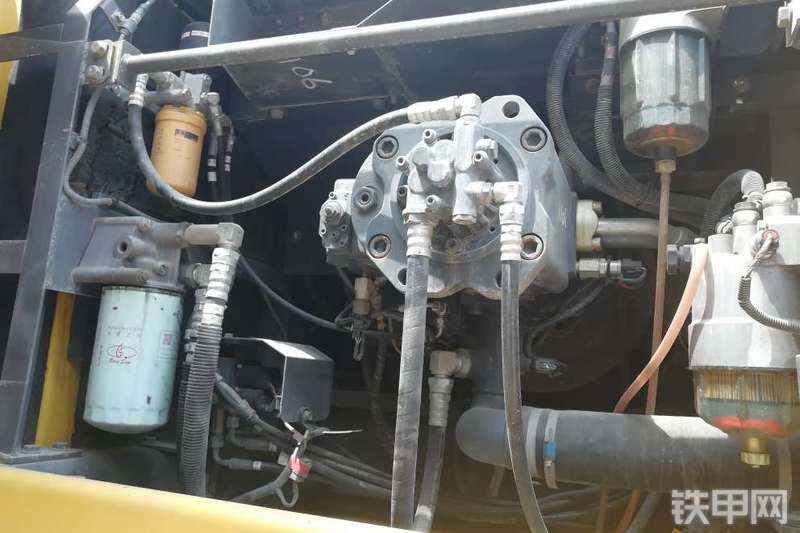 住友SH330LC-5挖掘机整机外观