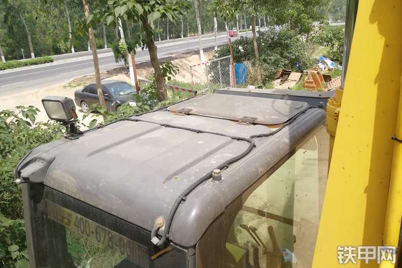 住友SH330LC-5挖掘机整机外观