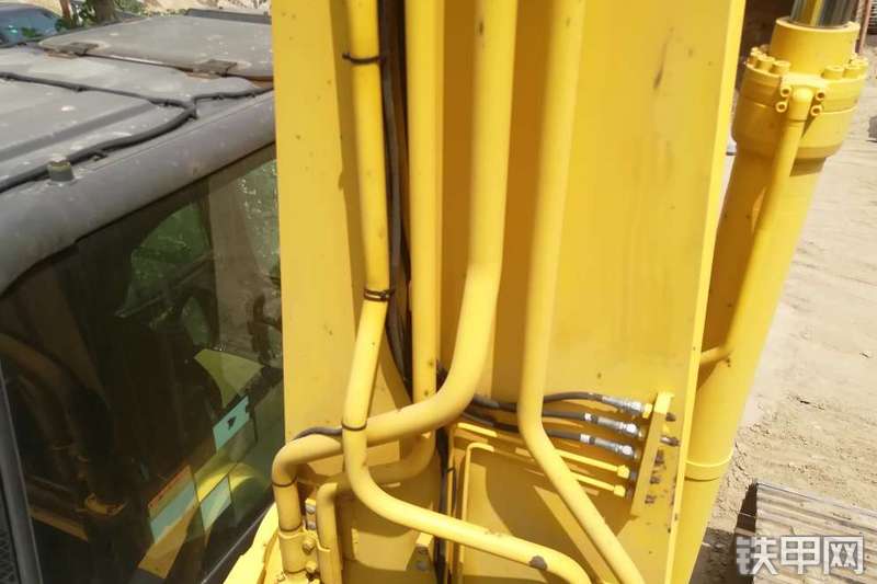 住友SH330LC-5挖掘机整机外观