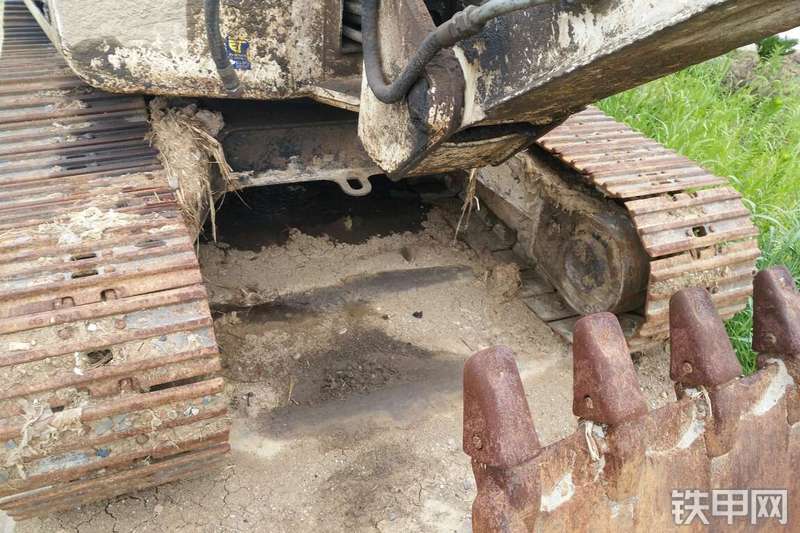 特雷克斯TC48/51挖掘机整机外观