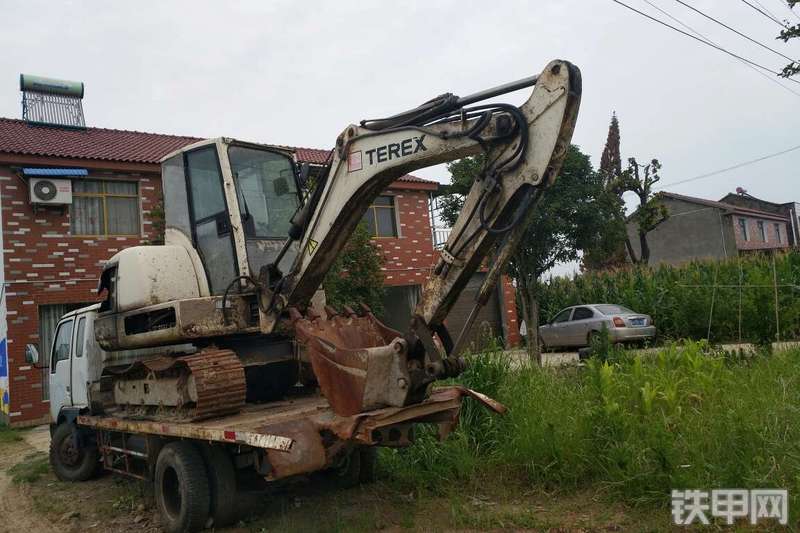 特雷克斯tc4851履带式挖掘机