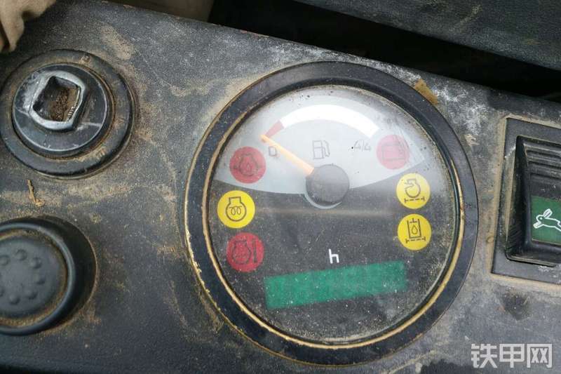 特雷克斯TC48/51挖掘机整机外观