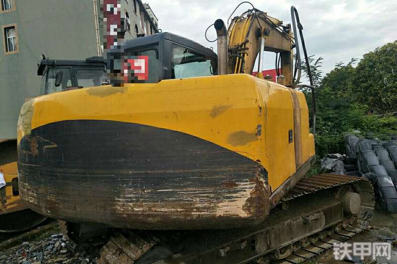 山重建机JCM913挖掘机整机外观