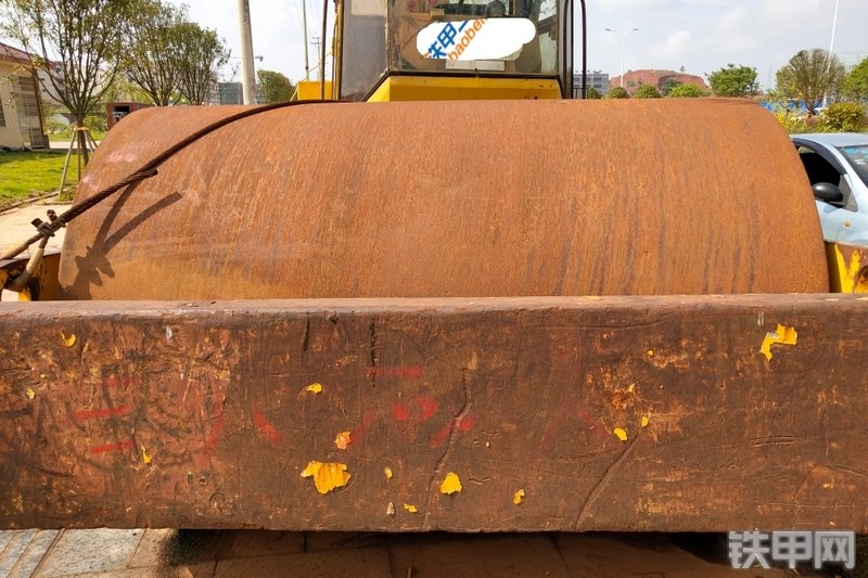 洛阳路通洛阳路通YZ18F-VI压路机整机外观