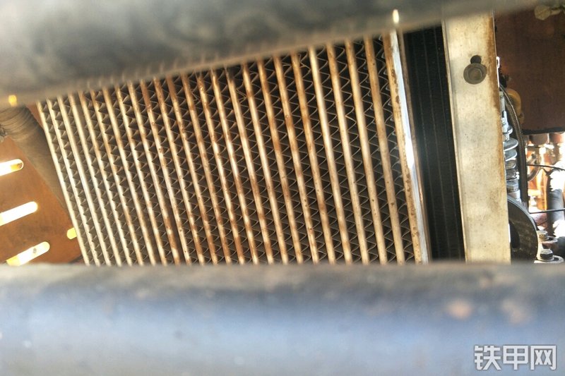 正恒机械926装载机整机外观