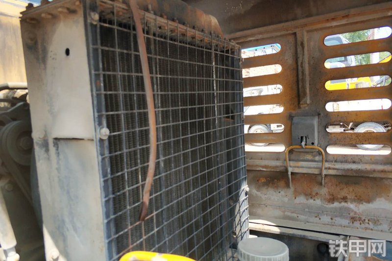 宏宇928装载机整机外观