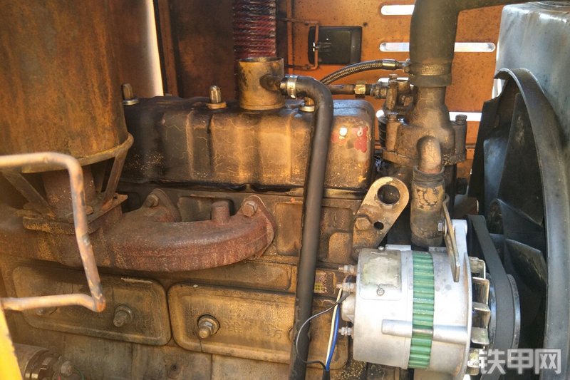 正恒机械926装载机整机外观