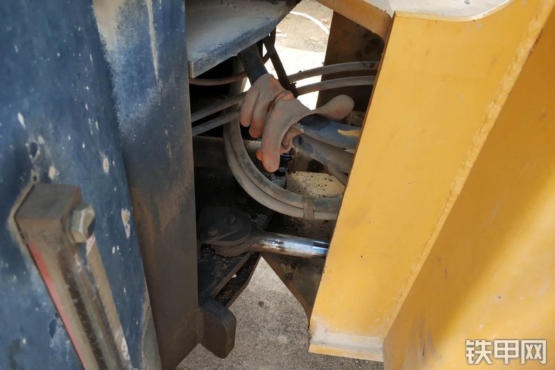 宏宇928装载机整机外观