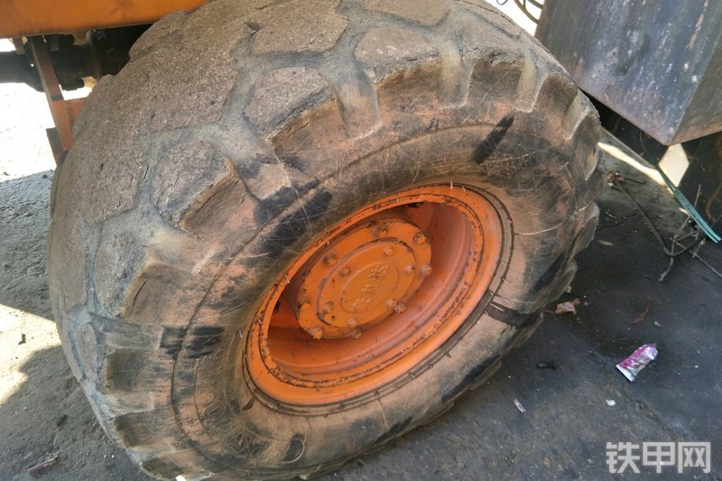 正恒机械926装载机整机外观