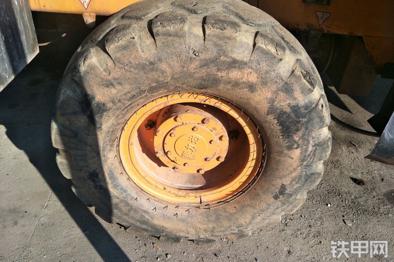 正恒机械926装载机整机外观