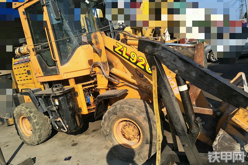 正恒机械926装载机整机外观