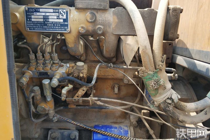 宏宇928装载机整机外观