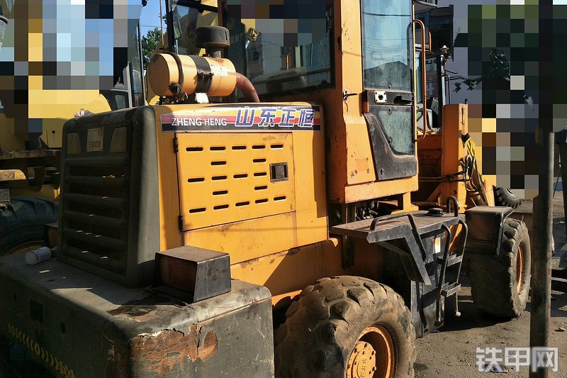 正恒机械926装载机整机外观