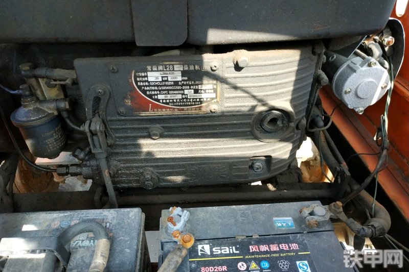 郑州长城制造ZL10装载机整机外观