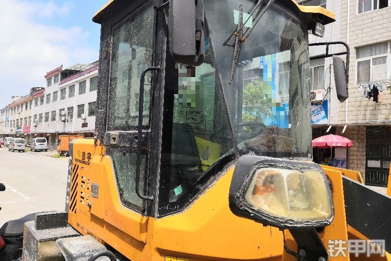 鲁宇重工LUYU-918装载机整机外观