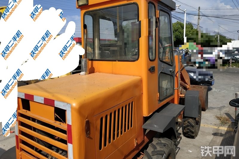 郑州长城制造ZL10装载机整机外观