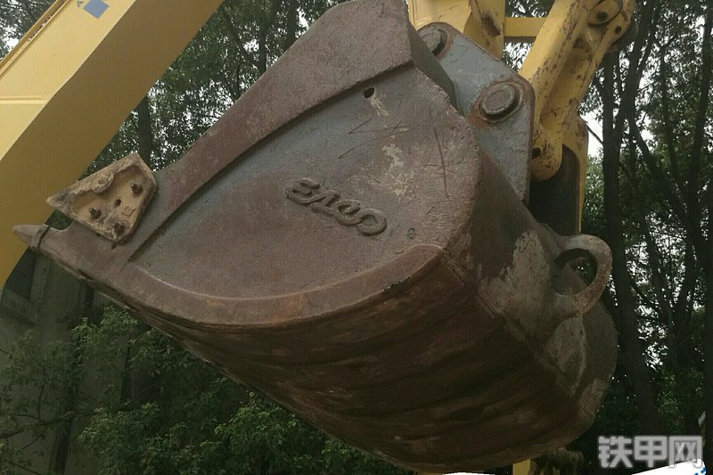 小松PC490LC-10挖掘机局部