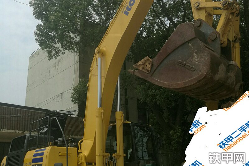 小松PC490LC-10挖掘机整机外观