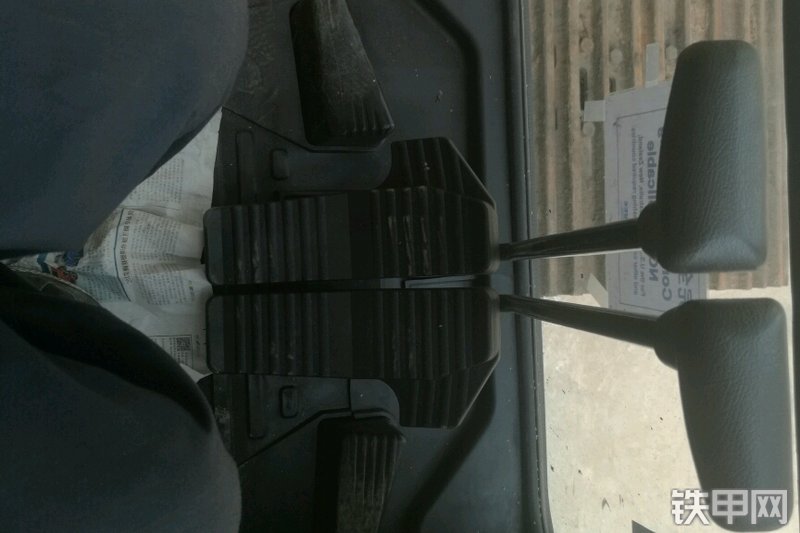 小松PC490LC-10挖掘机局部