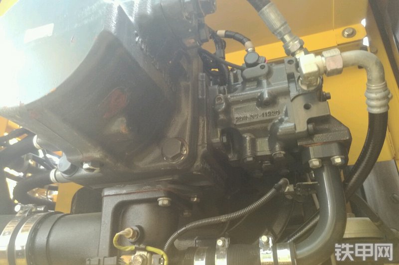 小松PC490LC-10挖掘机局部