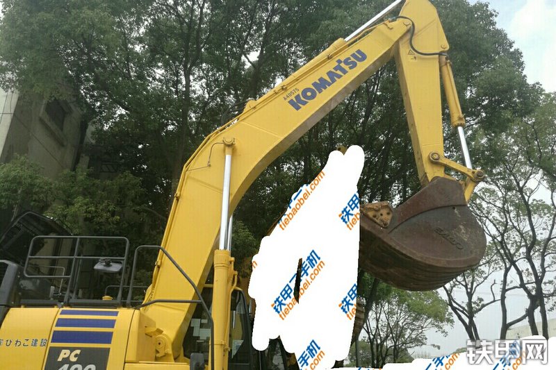 小松PC490LC-10挖掘机整机外观