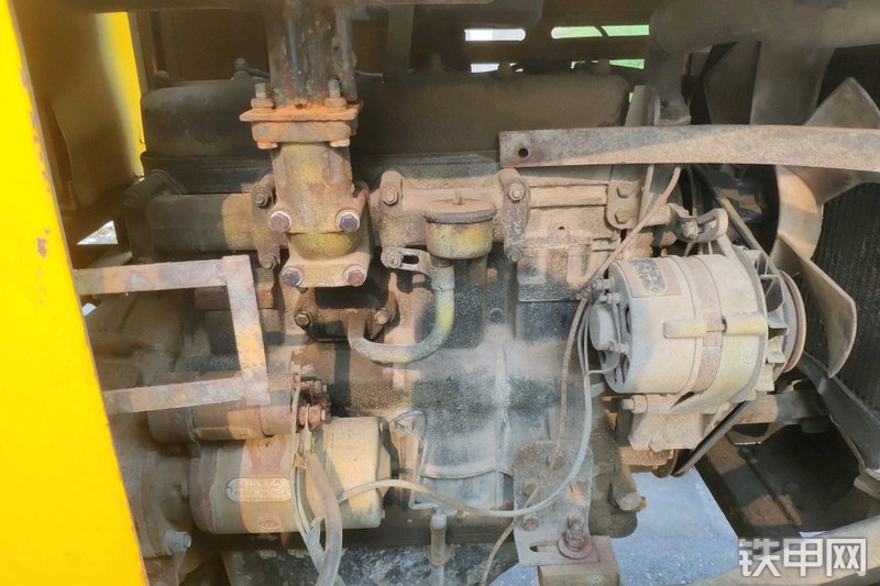 宇辰ZL-16装载机局部