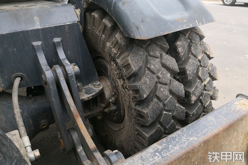 新源XYB75W-9挖掘机局部