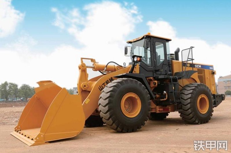 山工sem680d轮式装载机