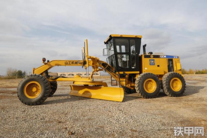 山工SEM918平地机整机外观