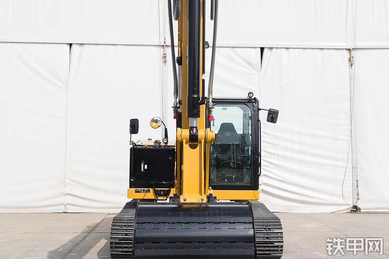 卡特彼勒CAT®310 小型液压挖掘机整机外观