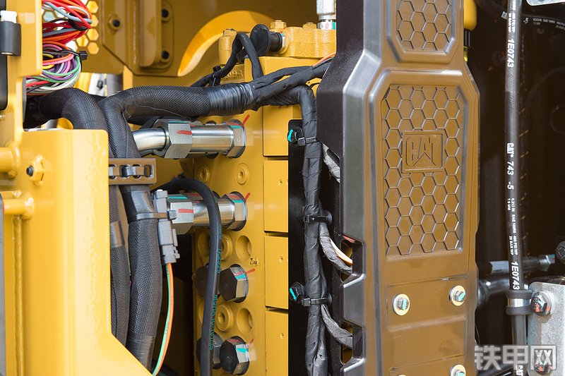 卡特彼勒CAT®310 小型液压挖掘机局部