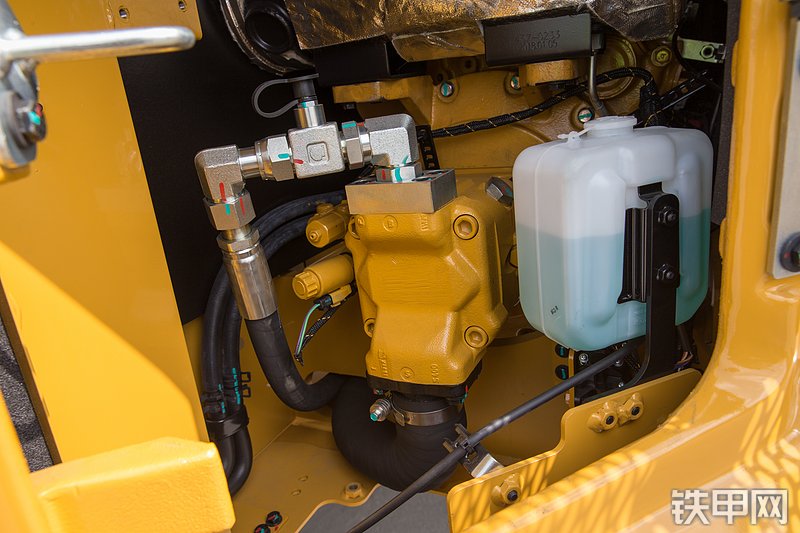 卡特彼勒CAT®310 小型液压挖掘机局部